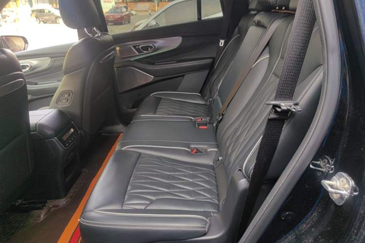 Used GAC Trumpchi GS8 2022 Flagship Series 2.0 TGDI Two-Wheel-Drive Prestige Edition (7 Seats) Left Rear Seat