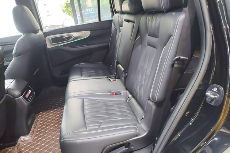 Used GAC Trumpchi GS8 2022 Linghang Series 2.0 TGDI Two-Wheel-Drive Luxury Smart Connectivity Version (7 Seats) Left Rear Seat