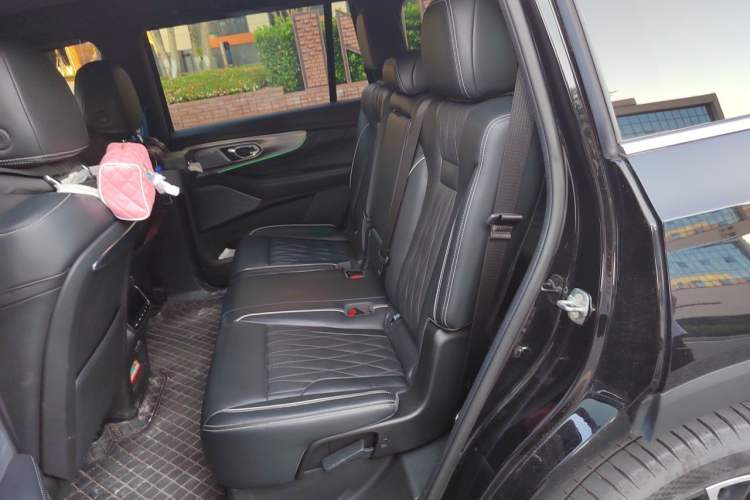 Used GAC Trumpchi GS8 2022 Flagship Series 2.0 TGDI Two-Wheel-Drive Prestige Edition (7 Seats) Left Rear Seat