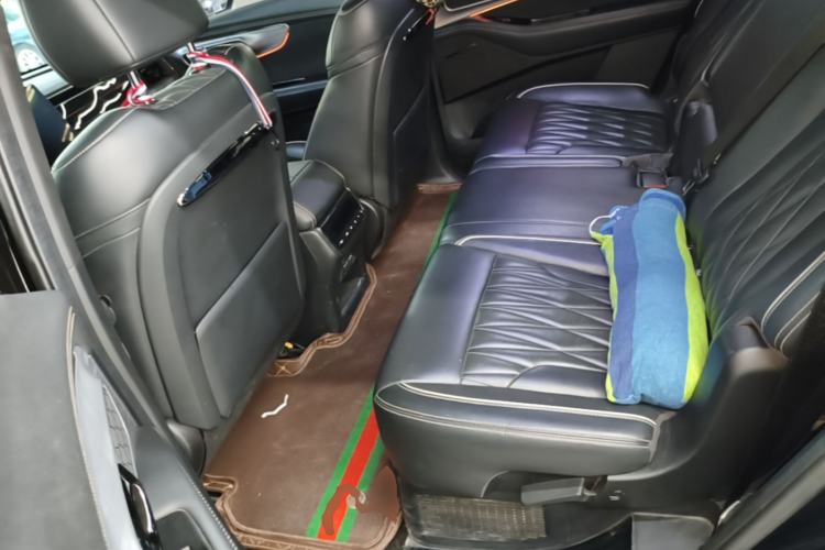 Used GAC Trumpchi GS8 2022 Dual-Engine Series 2.0TM Two-Wheel Drive Prestige Edition (7 Seats) Left Rear Seat