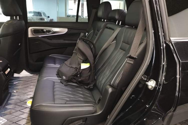 Used GAC Trumpchi GS8 2022 Linghang Series 2.0 TGDI Two-Wheel-Drive Luxury Smart Connectivity Version (7 Seats) Left Rear Seat