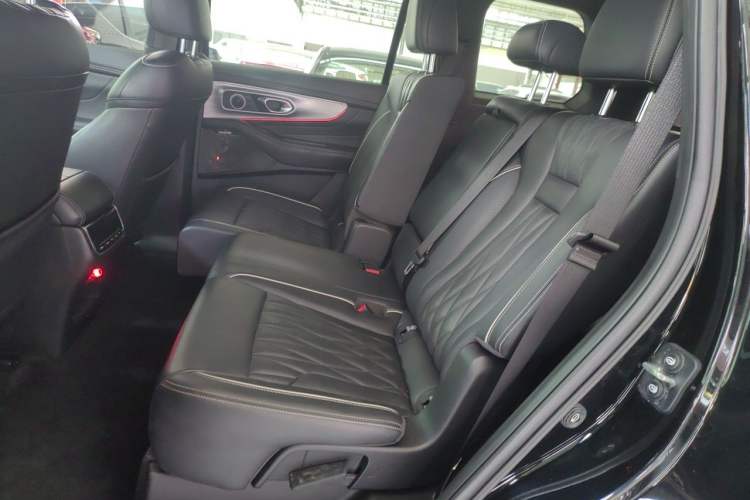 Used GAC Trumpchi GS8 2022 Linghang Series 2.0 TGDI Two-Wheel-Drive Luxury Smart Connectivity Version (7 Seats) Left Rear Seat