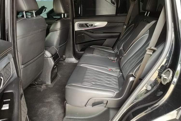 Used GAC Trumpchi GS8 2022 Linghang Series 2.0 TGDI Two-Wheel-Drive Luxury Smart Connectivity Version (7 Seats) Left Rear Seat