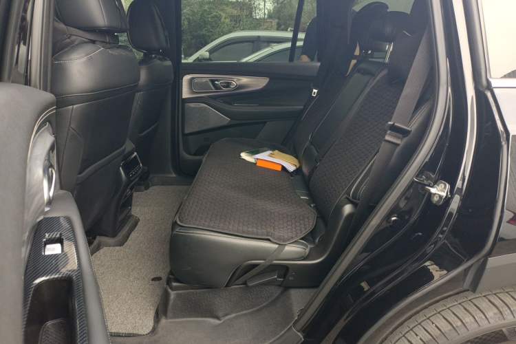 Used GAC Trumpchi GS8 2022 Flagship Series 2.0 TGDI Four-Wheel Drive Luxury Smart Connectivity Version (7 Seats) Left Rear Seat