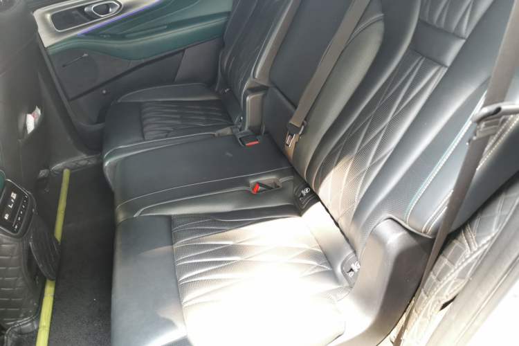Used GAC Trumpchi GS8 2022 Linghang Series 2.0 TGDI Two-Wheel-Drive Luxury Smart Connectivity Version (7 Seats) Left Rear Seat