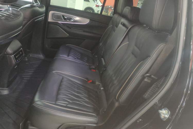 Used GAC Trumpchi GS8 2022 Flagship Series 2.0 TGDI Two-Wheel-Drive Prestige Edition (7 Seats) Left Rear Seat