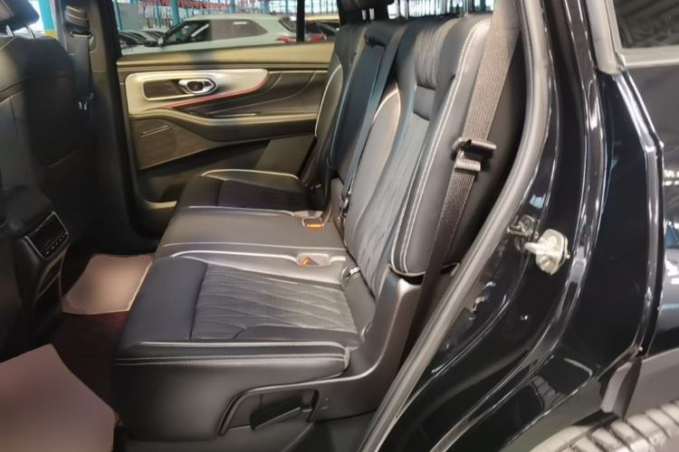 Used GAC Trumpchi GS8 2022 Linghang Series 2.0 TGDI Two-Wheel-Drive Luxury Smart Connectivity Version (7 Seats) Left Rear Seat