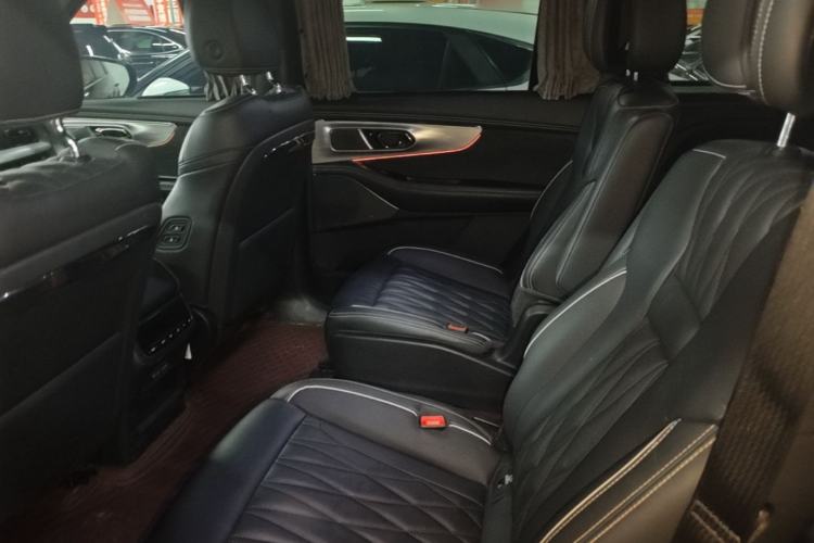 Used GAC Trumpchi GS8 2022 Flagship Series 2.0 TGDI All-Wheel-Drive Supreme Edition (6-seater) Left Rear Seat