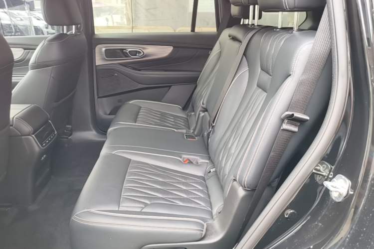 Used GAC Trumpchi GS8 2022 Linghang Series 2.0 TGDI Two-Wheel-Drive Luxury Smart Connectivity Version (7 Seats) Left Rear Seat