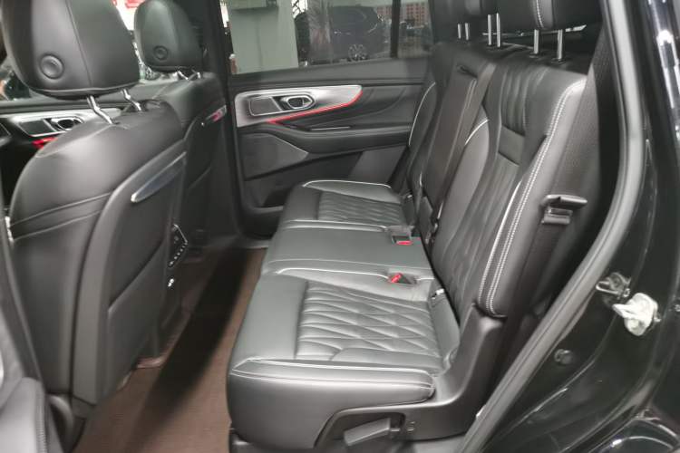 Used GAC Trumpchi GS8 2022 Flagship Series 2.0 TGDI Two-Wheel-Drive Prestige Edition (7 Seats) Left Rear Seat