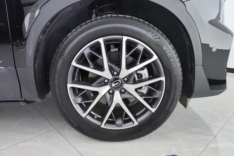 Used GAC Trumpchi GS8 2022 LINGHANG Series 2.0 TGDI Two-Wheel-Drive Luxury Edition (7 Seats) Left Rear Wheel Hub