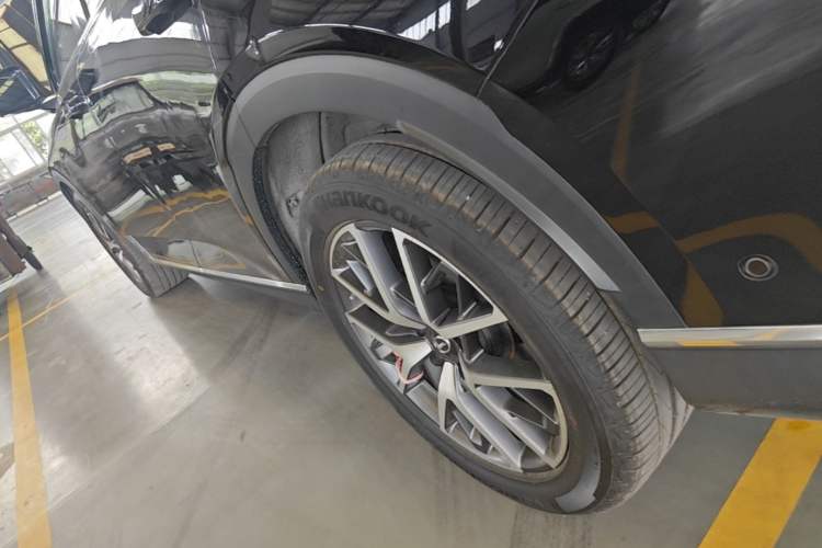 Used GAC Trumpchi GS8 2022 Flagship Series 2.0 TGDI Two-Wheel-Drive Prestige Edition (7 Seats) Left Side Sill