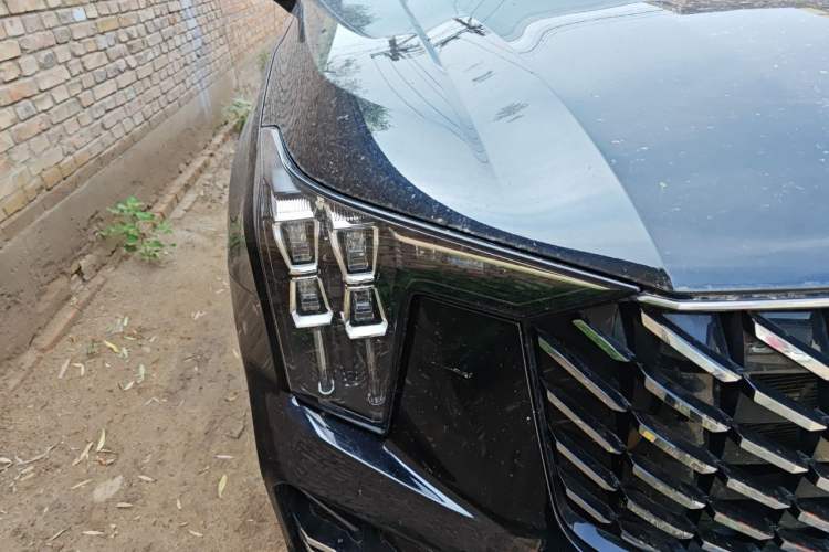 Used GAC Trumpchi GS8 2022 Linghang Series 2.0 TGDI Two-Wheel Drive Luxury Smart Connectivity Version (6 Seats) Right Front Headlight