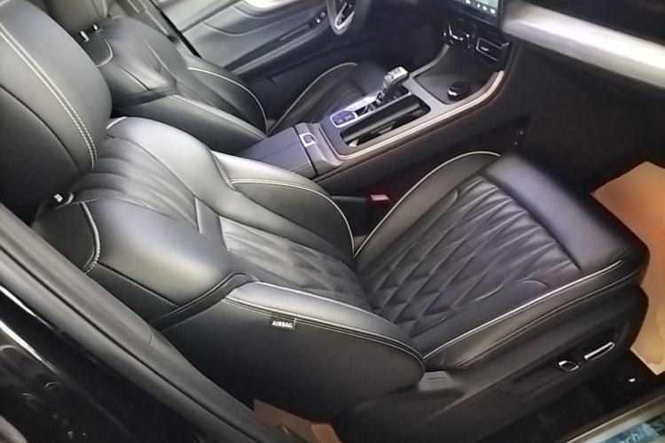 Used GAC Trumpchi GS8 2022 Linghang Series 2.0 TGDI Two-Wheel Drive Luxury Smart Connectivity Version (6 Seats) Right Front Seat
