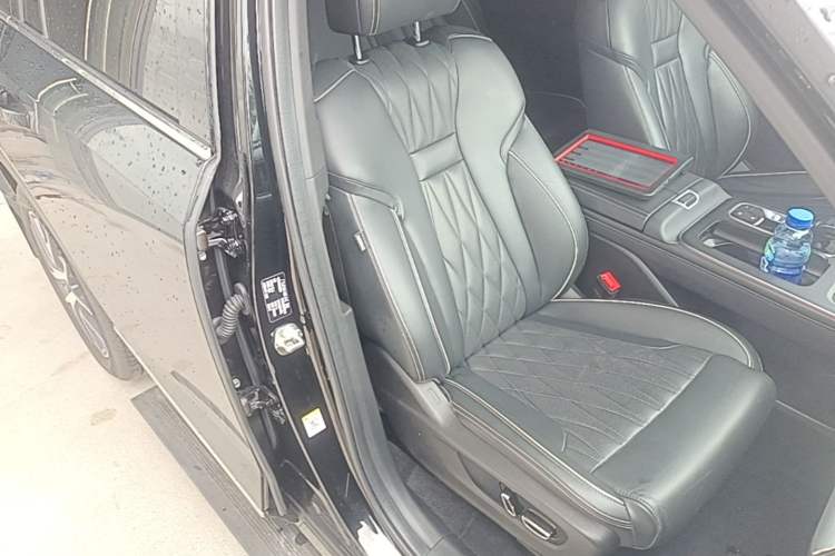 Used GAC Trumpchi GS8 2022 Linghang Series 2.0 TGDI Two-Wheel-Drive Luxury Smart Connectivity Version (7 Seats) Right Front Seat