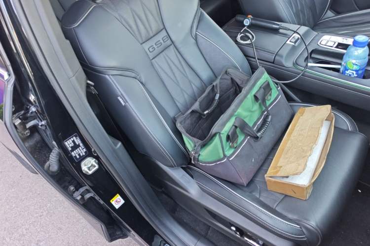 Used GAC Trumpchi GS8 2022 LINGHANG Series 2.0 TGDI Two-Wheel-Drive Luxury Edition (7 Seats) Right Front Seat