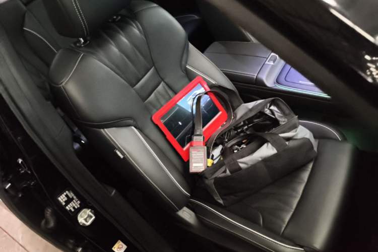 Used GAC Trumpchi GS8 2022 Linghang Series 2.0 TGDI Two-Wheel-Drive Luxury Smart Connectivity Version (7 Seats) Right Front Seat