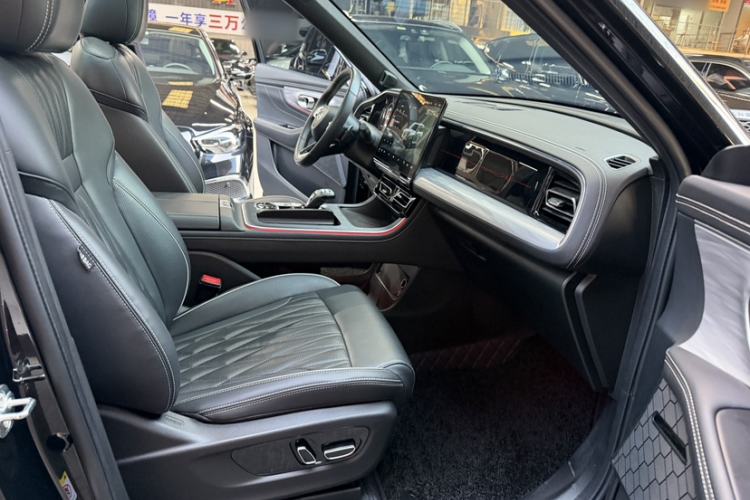 Used GAC Trumpchi GS8 2022 Linghang Series 2.0 TGDI Two-Wheel-Drive Luxury Smart Connectivity Version (7 Seats) Right Front Seat