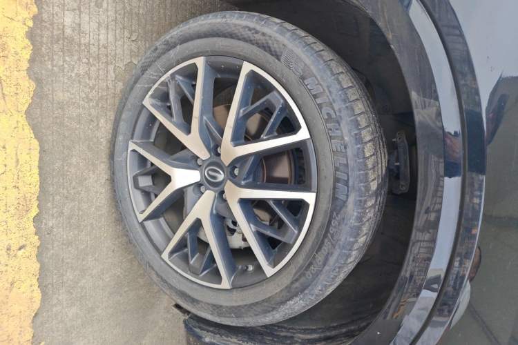 Used GAC Trumpchi GS8 2022 Double-Energy Series 2.0TM Four-Wheel Drive Premium Edition (7 Seats) Right Front Wheel Hub