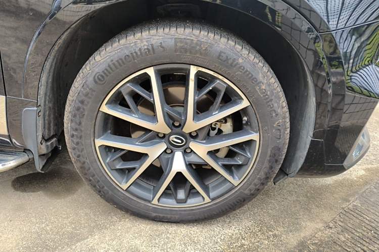 Used GAC Trumpchi GS8 2022 Double-Energy Series 2.0TM Four-Wheel Drive Premium Edition (7 Seats) Right Front Wheel Hub