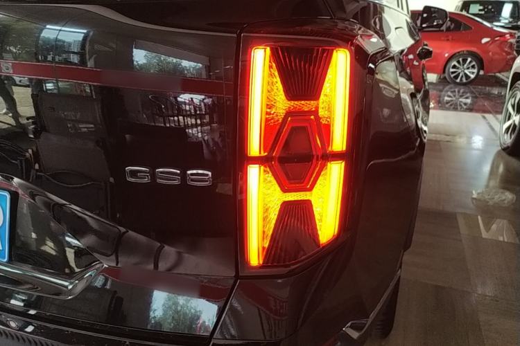 Used GAC Trumpchi GS8 2022 Linghang Series 2.0 TGDI Two-Wheel-Drive Luxury Smart Connectivity Version (7 Seats) Right Rear Taillight
