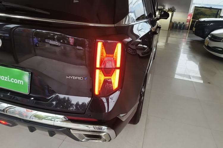 Used GAC Trumpchi GS8 2022 Dual-Engine Series 2.0TM Two-Wheel Drive Prestige Edition (7 Seats) Right Rear Taillight