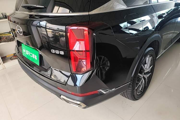 Used GAC Trumpchi GS8 2022 Linghang Series 2.0 TGDI Two-Wheel-Drive Luxury Smart Connectivity Version (7 Seats) Right Rear Taillight