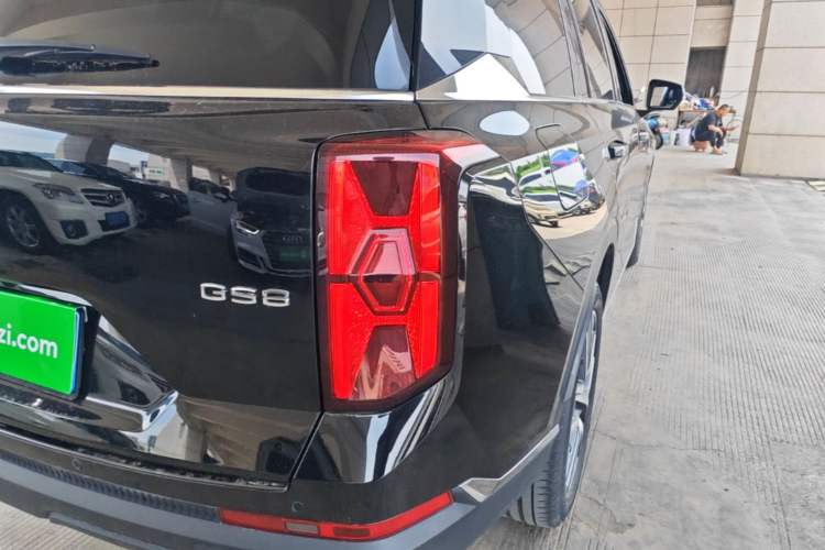 Used GAC Trumpchi GS8 2022 Linghang Series 2.0 TGDI Two-Wheel-Drive Luxury Smart Connectivity Version (7 Seats) Right Rear Taillight