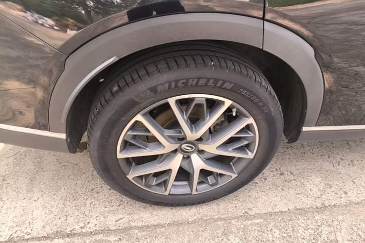 Used GAC Trumpchi GS8 2022 LINGHANG Series 2.0 TGDI Two-Wheel-Drive Luxury Edition (7 Seats) Right Rear Wheel Hub