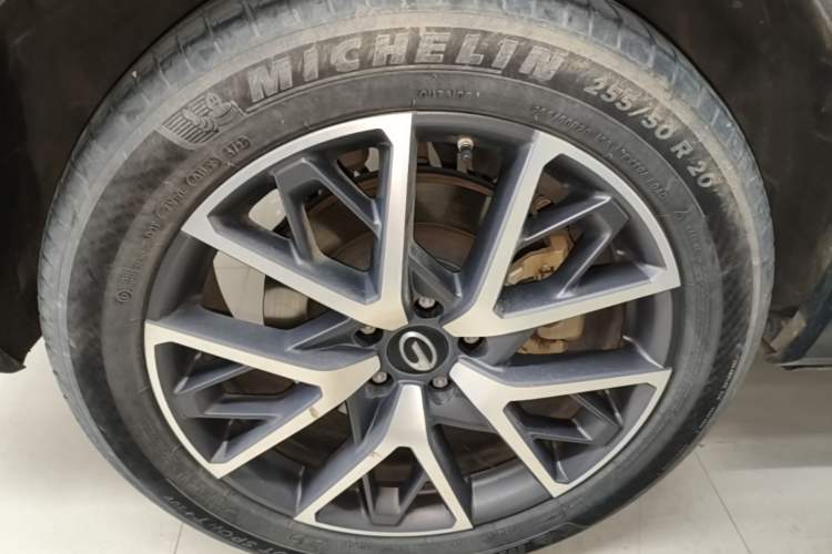 Used GAC Trumpchi GS8 2022 Dual-Engine Series 2.0TM Two-Wheel Drive Prestige Edition (7 Seats) Right Rear Wheel Hub