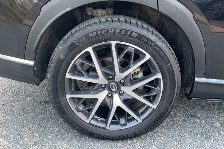 Used GAC Trumpchi GS8 2022 Linghang Series 2.0 TGDI Two-Wheel-Drive Luxury Smart Connectivity Version (7 Seats) Right Rear Wheel Hub