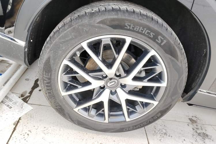 Used GAC Trumpchi GS8 2022 Flagship Series 2.0 TGDI Four-Wheel Drive Luxury Smart Connectivity Version (7 Seats) Right Rear Wheel Hub