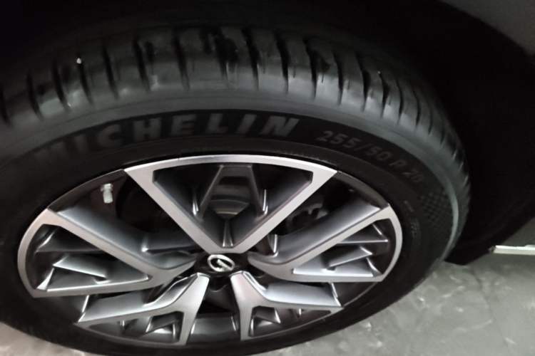 Used GAC Trumpchi GS8 2022 Linghang Series 2.0 TGDI Two-Wheel-Drive Luxury Smart Connectivity Version (7 Seats) Right Rear Wheel Hub