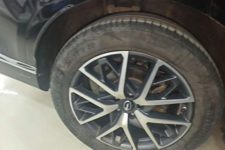 Used GAC Trumpchi GS8 2022 Flagship Series 2.0 TGDI All-Wheel-Drive Supreme Edition (6-seater) Right Rear Wheel Hub