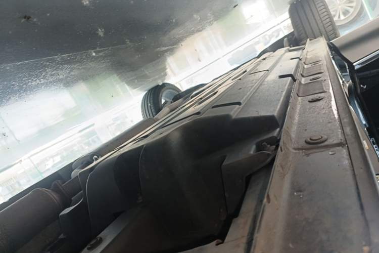 Used GAC Trumpchi GS8 2022 Linghang Series 2.0 TGDI Two-Wheel-Drive Luxury Smart Connectivity Version (7 Seats) Right Side Sill