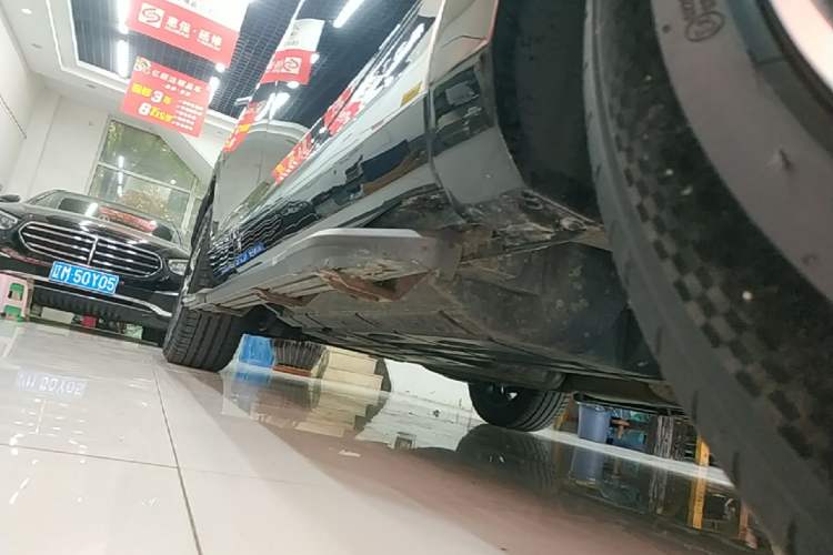 Used GAC Trumpchi GS8 2022 Dual-Engine Series 2.0TM Two-Wheel Drive Prestige Edition (7 Seats) Right Side Sill
