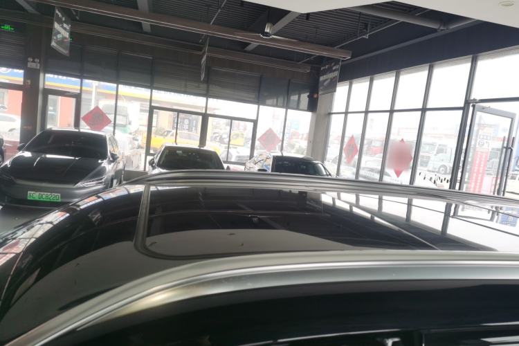 Used GAC Trumpchi GS8 2022 Linghang Series 2.0 TGDI Two-Wheel-Drive Luxury Smart Connectivity Version (7 Seats) Roof