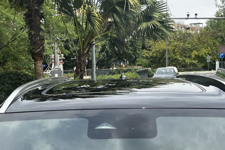 Used GAC Trumpchi GS8 2022 Linghang Series 2.0 TGDI Two-Wheel-Drive Luxury Smart Connectivity Version (7 Seats) Roof