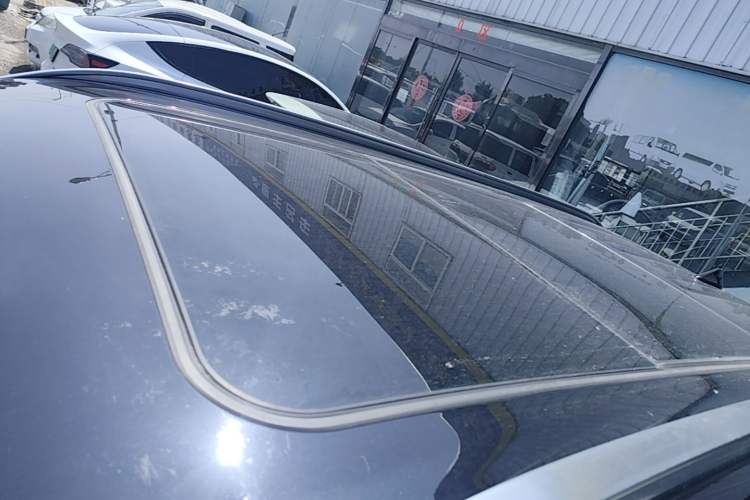 Used GAC Trumpchi GS8 2022 Linghang Series 2.0 TGDI Two-Wheel-Drive Luxury Smart Connectivity Version (7 Seats) Roof