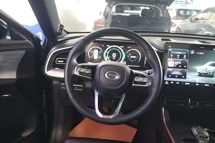 Used GAC Trumpchi GS8 2022 Linghang Series 2.0 TGDI Two-Wheel Drive Luxury Smart Connectivity Version (6 Seats) Steering Wheel