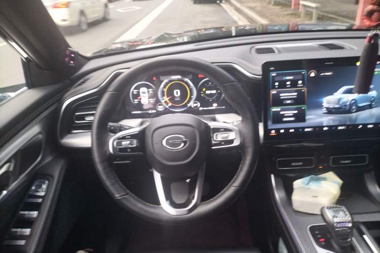 Used GAC Trumpchi GS8 2022 LINGHANG Series 2.0 TGDI Two-Wheel-Drive Luxury Edition (7 Seats) Steering Wheel