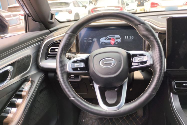 Used GAC Trumpchi GS8 2022 Linghang Series 2.0 TGDI Two-Wheel-Drive Luxury Smart Connectivity Version (7 Seats) Steering Wheel
