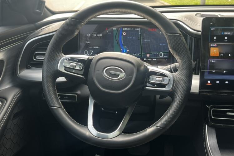 Used GAC Trumpchi GS8 2022 Linghang Series 2.0 TGDI Two-Wheel-Drive Luxury Smart Connectivity Version (7 Seats) Steering Wheel