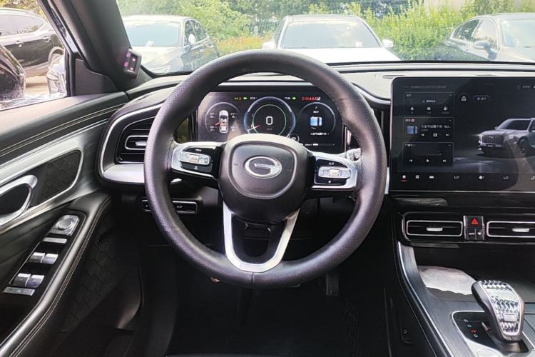 Used GAC Trumpchi GS8 2022 Linghang Series 2.0 TGDI Two-Wheel-Drive Luxury Smart Connectivity Version (7 Seats) Steering Wheel