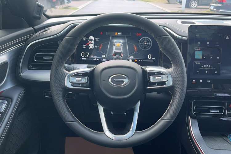 Used GAC Trumpchi GS8 2022 Linghang Series 2.0 TGDI Two-Wheel-Drive Luxury Smart Connectivity Version (7 Seats) Steering Wheel