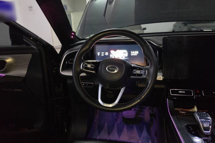 Used GAC Trumpchi GS8 2022 Linghang Series 2.0 TGDI Two-Wheel-Drive Luxury Smart Connectivity Version (7 Seats) Steering Wheel