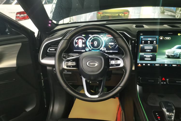 Used GAC Trumpchi GS8 2022 Linghang Series 2.0 TGDI Two-Wheel-Drive Luxury Smart Connectivity Version (7 Seats) Steering Wheel