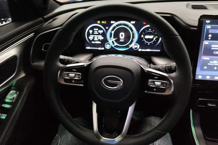 Used GAC Trumpchi GS8 2022 Linghang Series 2.0 TGDI Two-Wheel-Drive Luxury Smart Connectivity Version (7 Seats) Steering Wheel