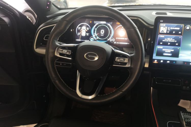 Used GAC Trumpchi GS8 2022 Flagship Series 2.0 TGDI Two-Wheel-Drive Prestige Edition (7 Seats) Steering Wheel