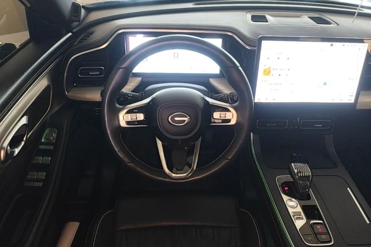 Used GAC Trumpchi GS8 2022 Linghang Series 2.0 TGDI Two-Wheel-Drive Luxury Smart Connectivity Version (7 Seats) Steering Wheel